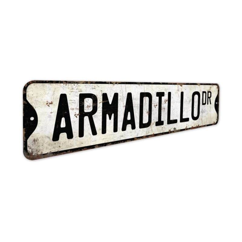 Armadillo-Premium-Quality-Rustic-Metal-Sign-3