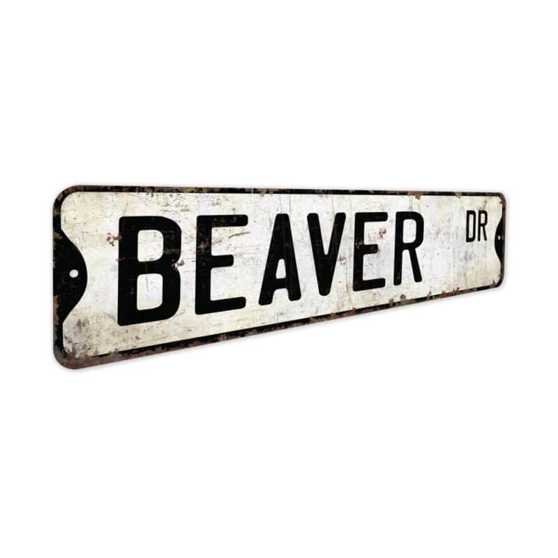 Beaver-Premium-Quality-Rustic-Metal-Sign-3