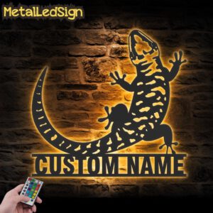 Custom-Giant-Day-Gecko-Metal-Wall-Art-LED-Light-Images.jpg