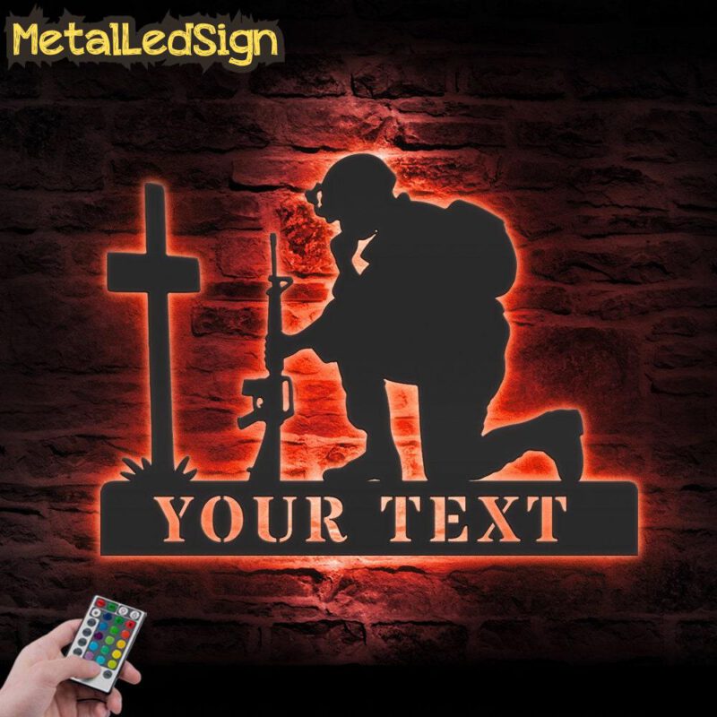 Custom-Soldier-Kneeling-Praying-At-Memorial-Cross-Metal-Wall-Led-1-5.jpg