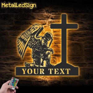 Custom-Soldier-Kneeling-Praying-At-Memorial-Cross-Metal-Wall-Led-2-Images.jpg