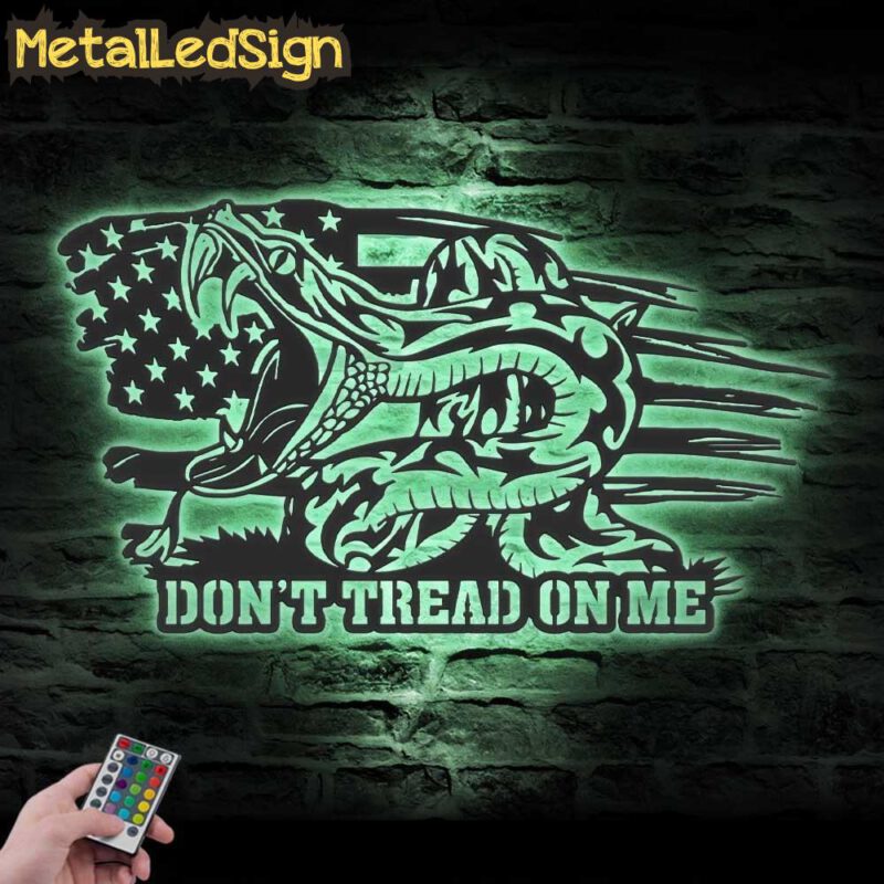 Dont-Tread-On-Me-Distressed-Flag-Metal-Wall-Art-LED-Light-7-1.jpg