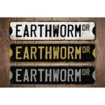 Earthworm-Premium-Quality-Rustic-Metal-Sign-Images