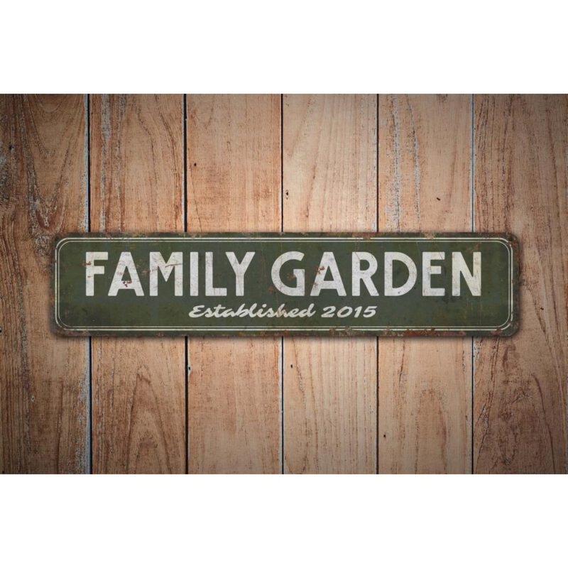 Family-Garden-Premium-Quality-Rustic-Metal-Sign-Images