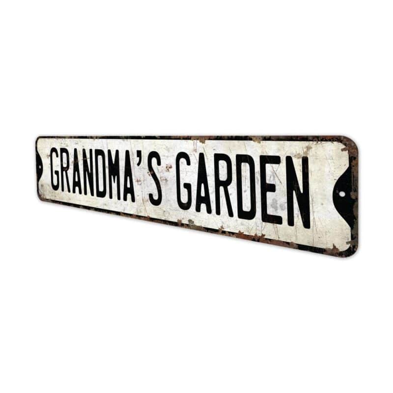 Grandmas-Garden-Premium-Quality-Rustic-Metal-Sign-4-1