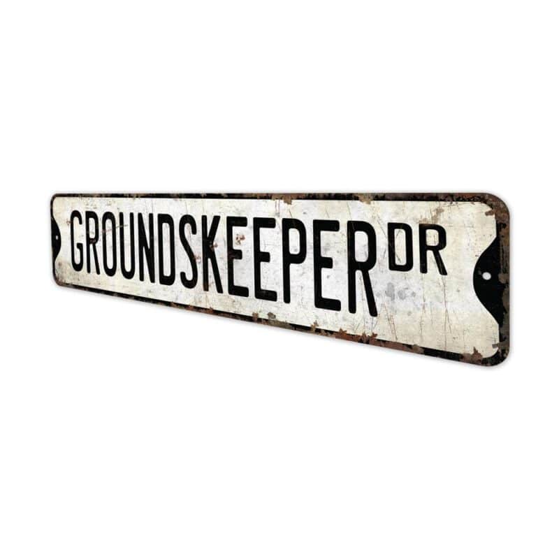 Groundskeeper-Premium-Quality-Rustic-Metal-Sign-4