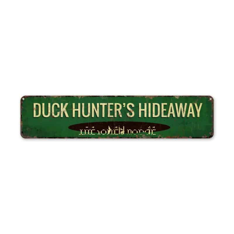 Hunters-Hideaway-Premium-Quality-Rustic-Metal-Sign-2