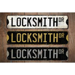 Locksmith-Premium-Quality-Rustic-Metal-Sign-Images