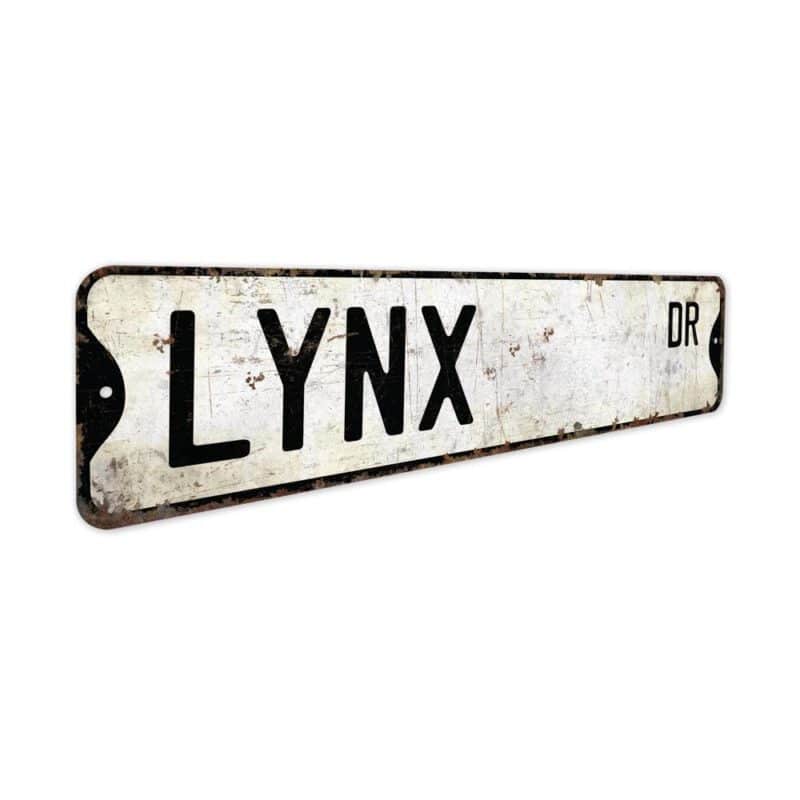 Lynx-Premium-Quality-Rustic-Metal-Sign-3