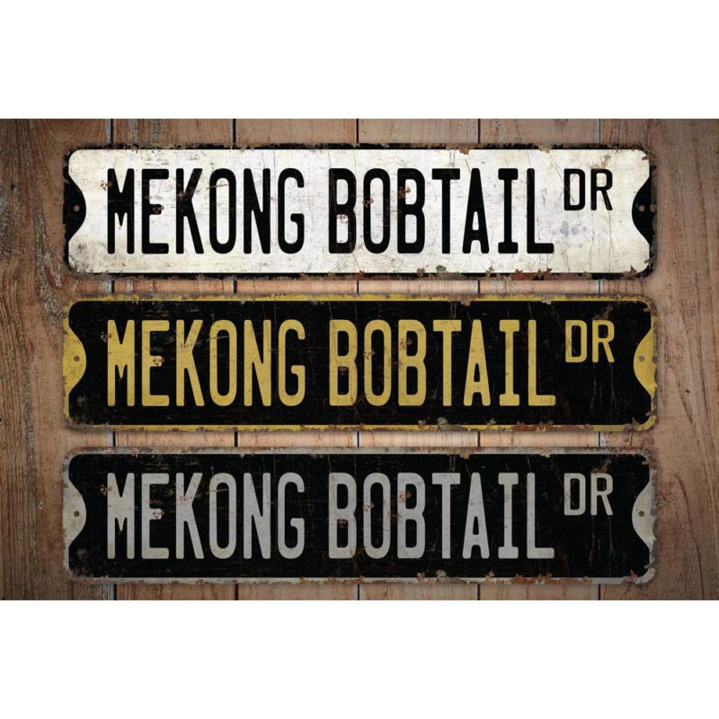 Mekong-Bobtail-Cat-Premium-Quality-Rustic-Metal-Sign-Images