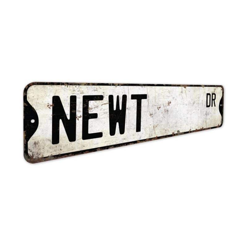 Newt-Premium-Quality-Rustic-Metal-Sign-3