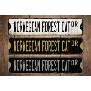 Norwegian-Forest-Cat-Premium-Quality-Rustic-Metal-Sign-Images