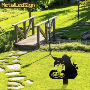 Spooked-Cat-Scary-Horror-Metal-Garden-Stake-3-1.jpg