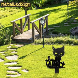 Spooked-Cat-Scary-Horror-Metal-Garden-Stake-3.jpg