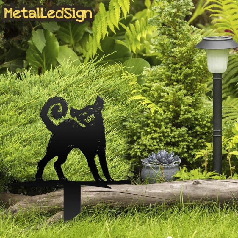 Spooked-Cat-Scary-Horror-Metal-Garden-Stake-5-3.jpg