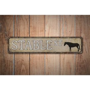 Stable-Street-Sign-Premium-Quality-Rustic-Metal-Sign-Images