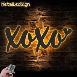 Valentine-XOXO-Love-Metal-Wall-Art-LED-Light-Images.jpg