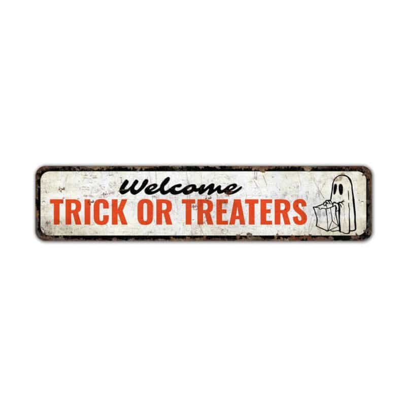 Welcome-Trick-or-Treaters-Premium-Quality-Rustic-Metal-Sign-2