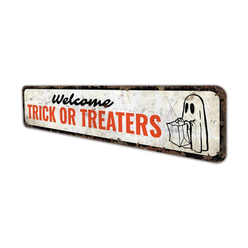 Welcome-Trick-or-Treaters-Premium-Quality-Rustic-Metal-Sign-4