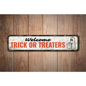 Welcome-Trick-or-Treaters-Premium-Quality-Rustic-Metal-Sign-Images