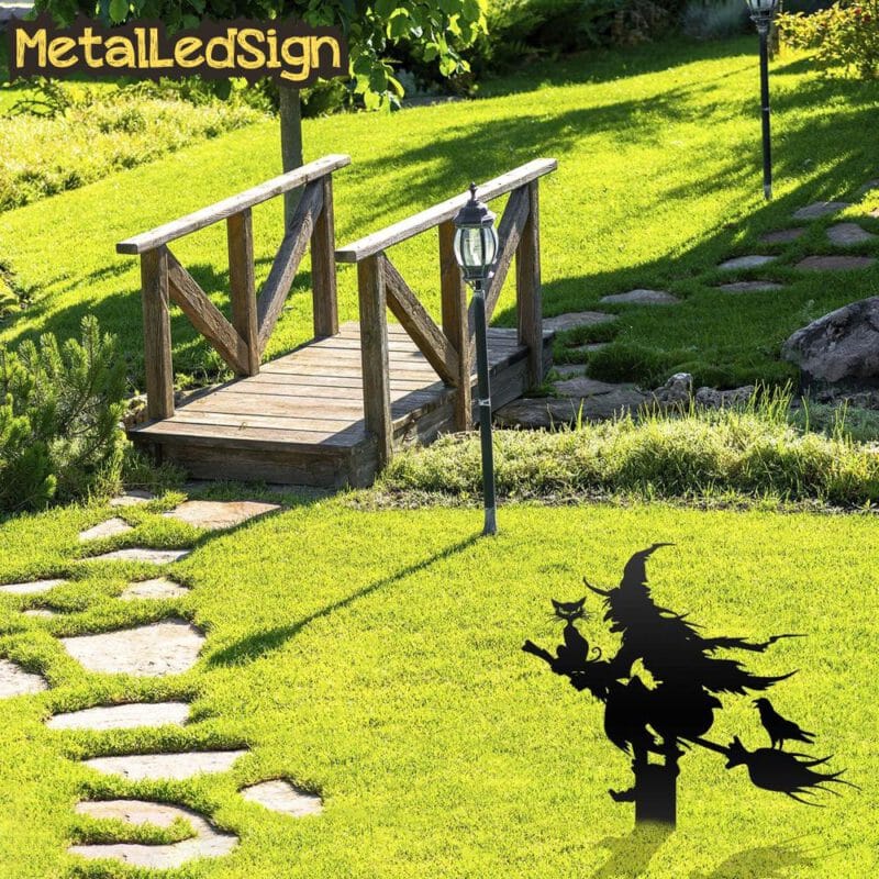 Witch-on-Broomstick-Metal-Garden-Stake-3-1.jpg